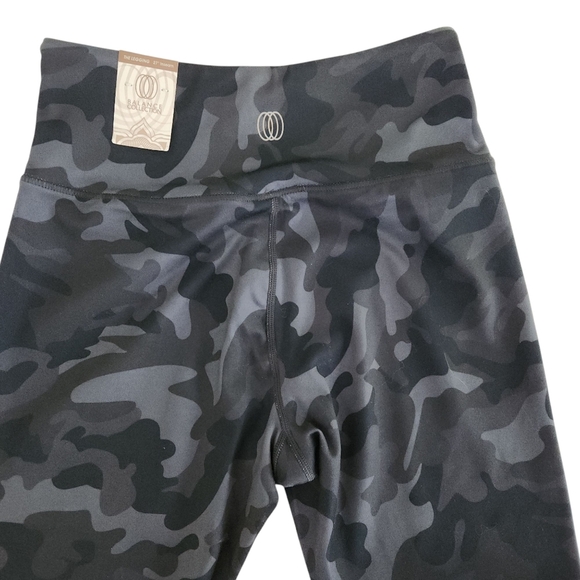 BALANCE COLLECTION Camo Print High-Waisted Leggings size m (NWT) - Picture 4 of 12